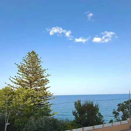 Apartmán Refurbished In Cap Corse With Sea View San-Martino-di-Lota
