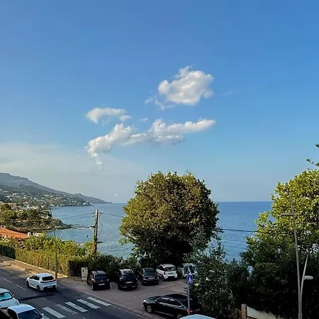 Refurbished In Cap Corse With Sea View Apartmán